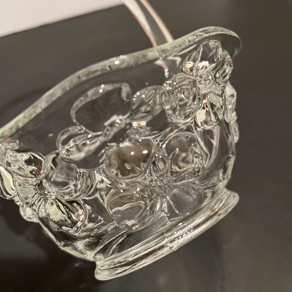 Vintage Tiara Indiana Glass Dogwood Basket with Handle
